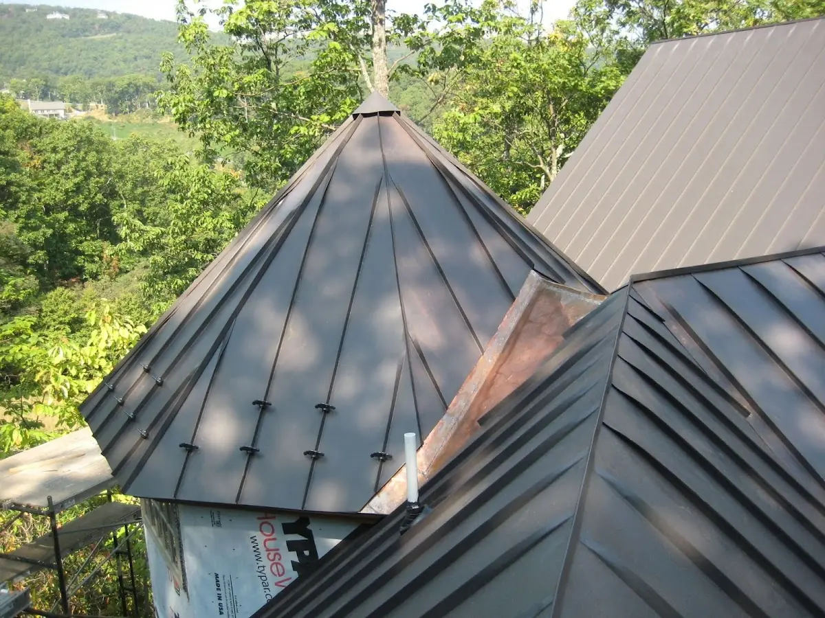 Professional Roof Tarp Installation by Craftsman Roofing in East Cromwell